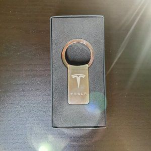 Tesla Keychain & Key Ring–Very first Keychain NEW